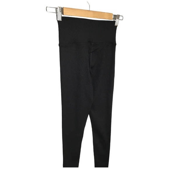 Year of Ours Veronica Ribbed Leggings Cross Waistband Dance Yoga Black M - Picture 3 of 7